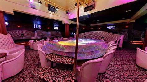 147 reviews of Deja Vu Showgirls "This was the only place open midday on a Sunday Went there with my girlfriend to watch the game on massive screens, of course being surrounded by hotties didn&39;t hurt either. . Deja vu showgirls chicago strip club photos